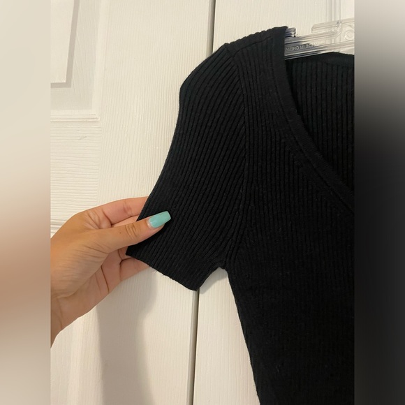 A&F Hook-and-Eye ShortSleeve Bodysuit NEVER WORN - Picture 5 of 8